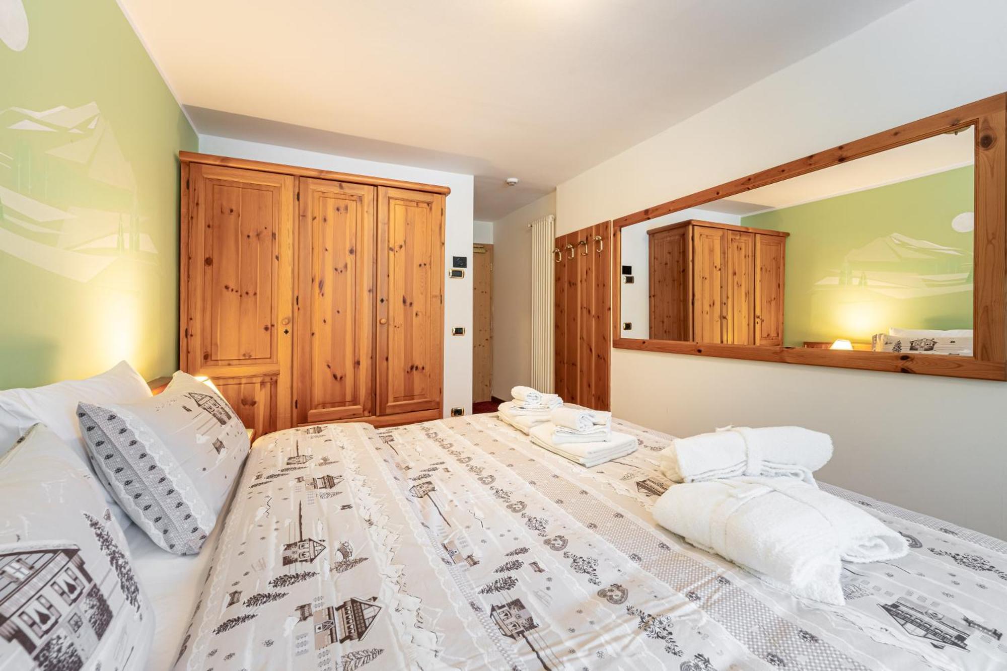 Hotel Dolomiti Schloss Canazei Zewnętrze zdjęcie